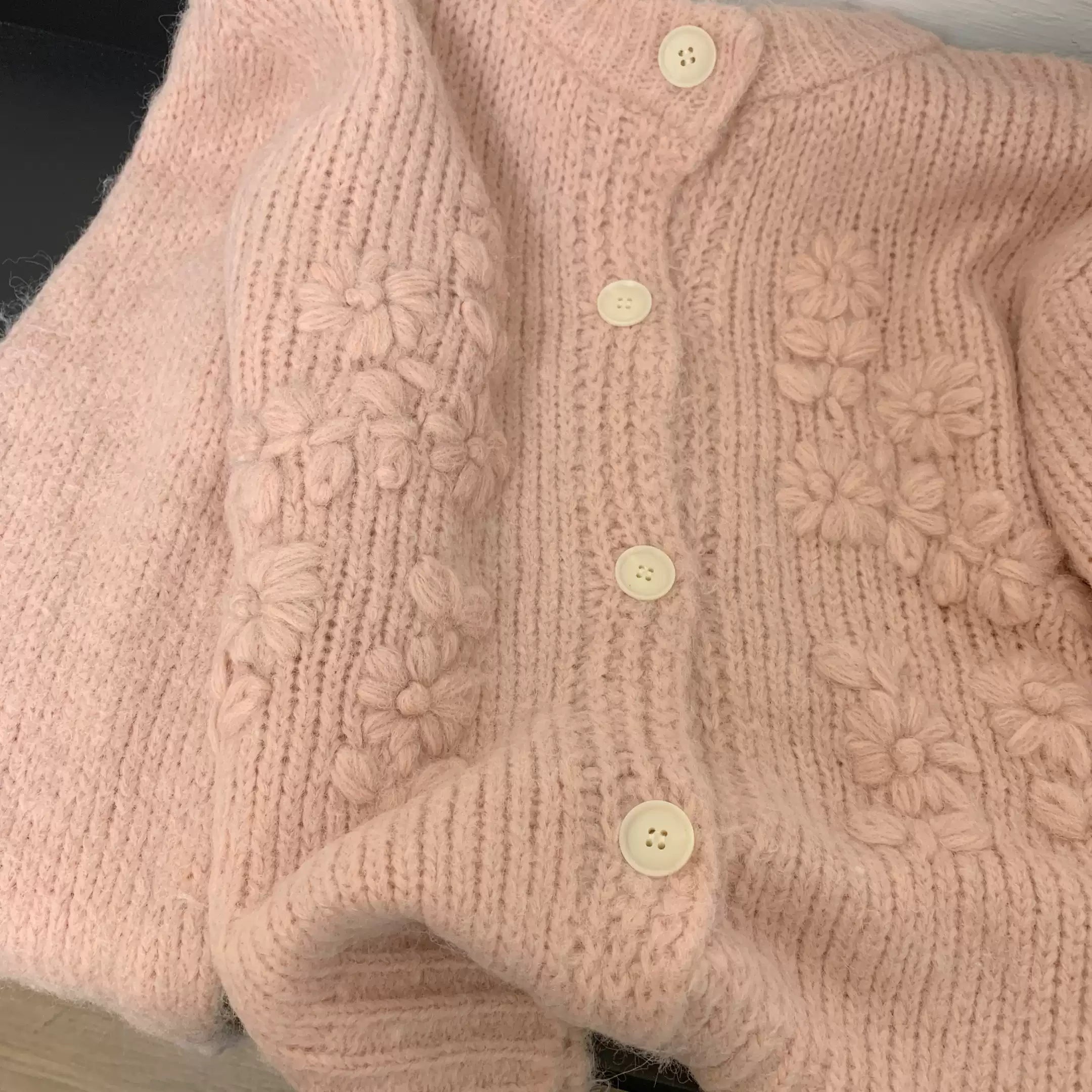 3D Embroidered Jacquard Knit Cardigan