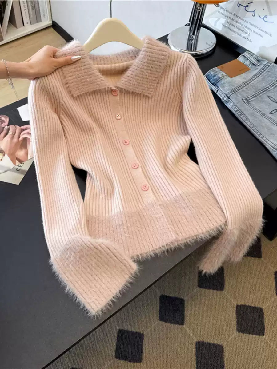 Collared knitted cardigan