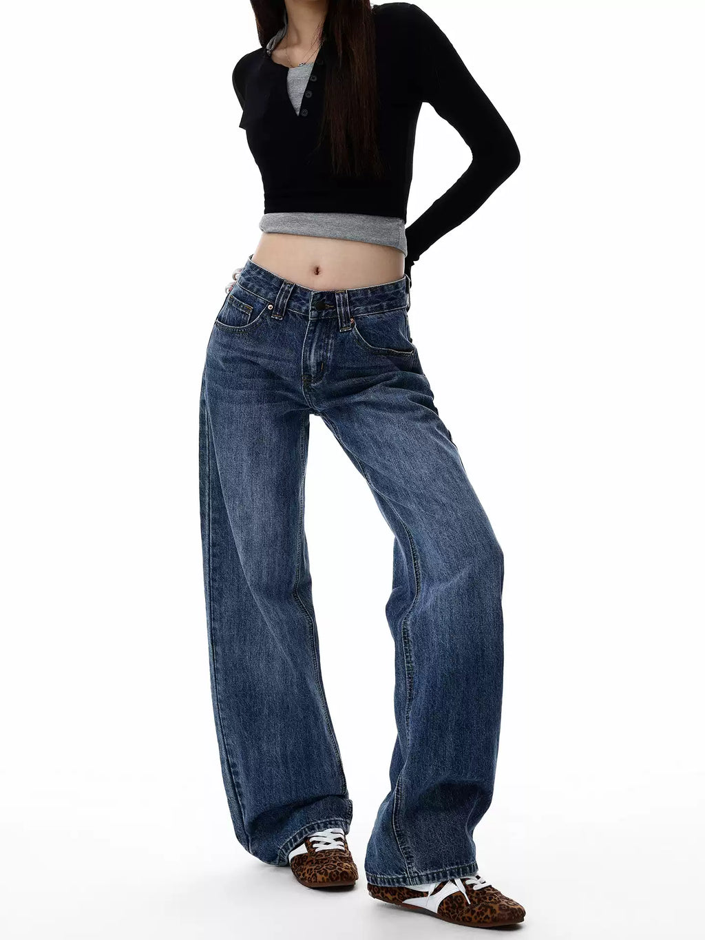 Low-rise wide-leg jeans