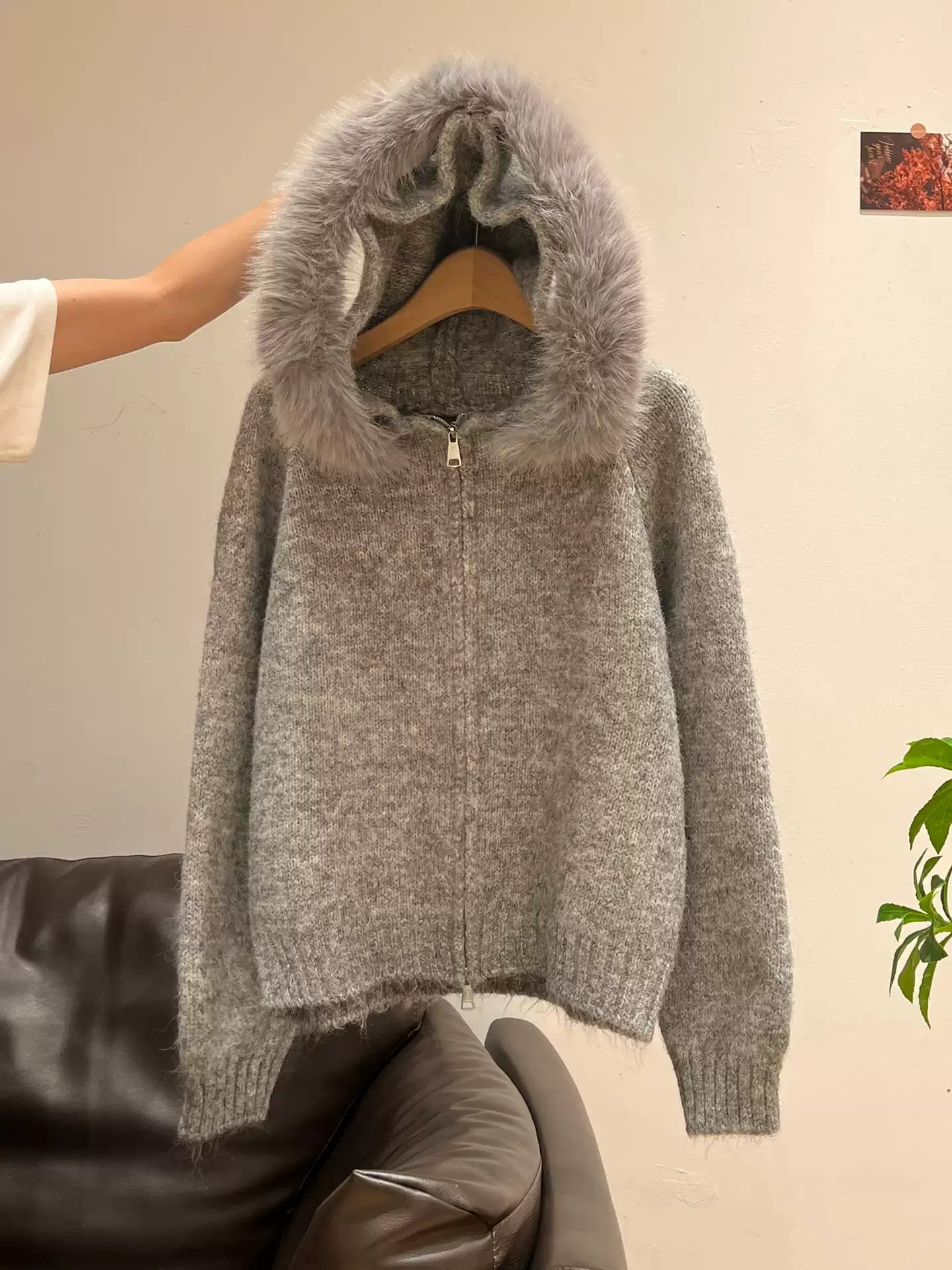 Hooded fur collar knit cardigan